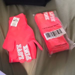 PINK gloves and headband!!!